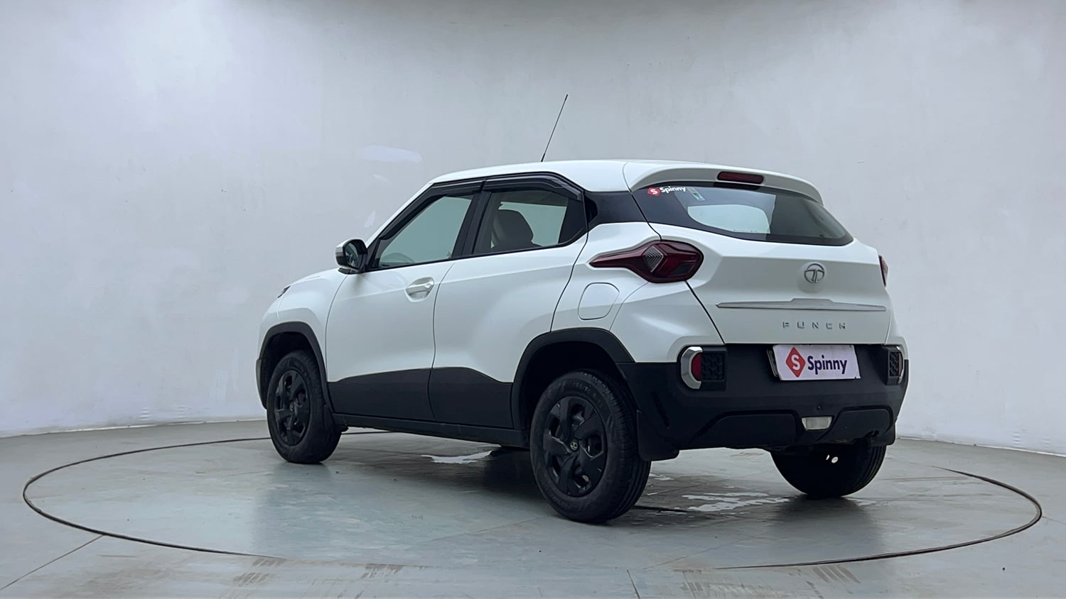 Used 2022 Tata Punch Adventure MT Petrol Manual exterior LEFT REAR CORNER VIEW