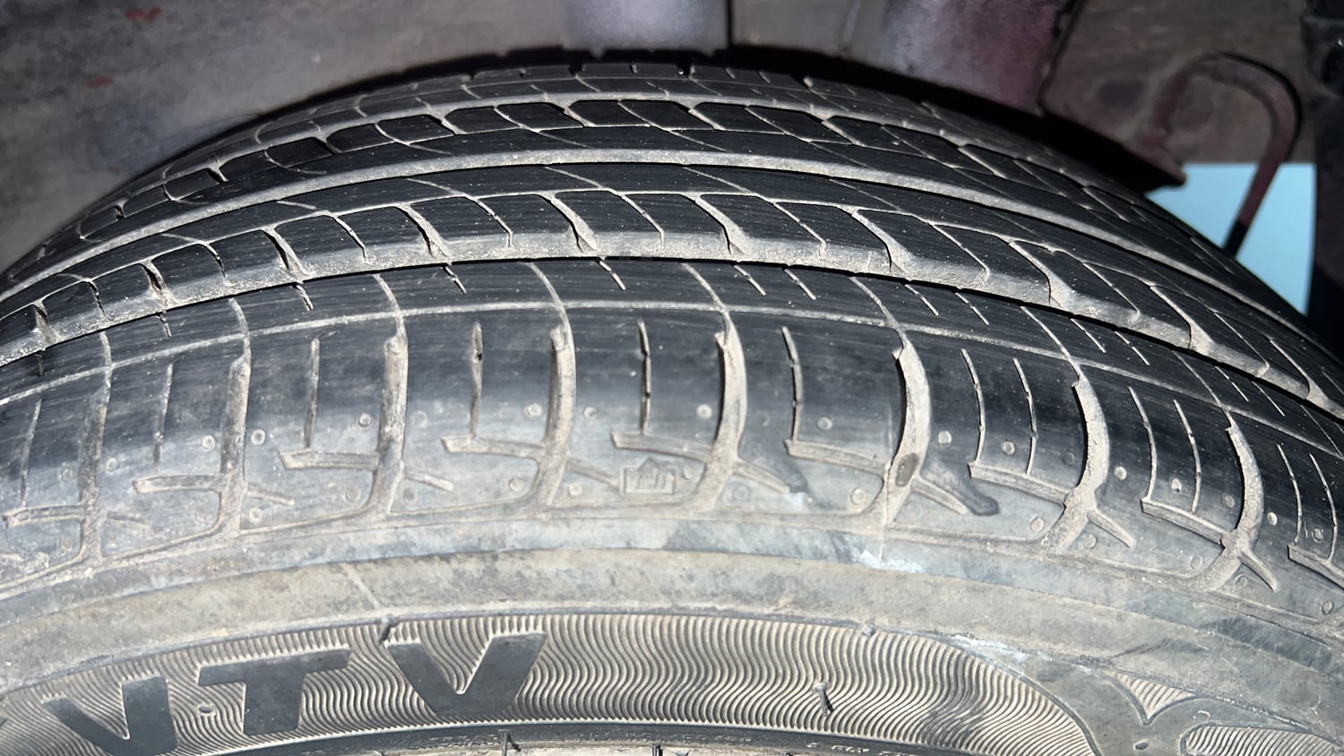 Used 2013 Hyundai Grand i10 Sportz 1.2 Kappa VTVT Petrol Manual tyres LEFT REAR TYRE TREAD VIEW