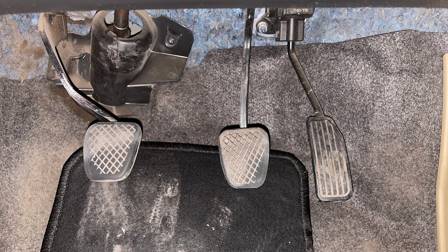 Used 2014 Honda Amaze 1.2 VX i-VTEC Petrol Manual interior PEDALS VIEW