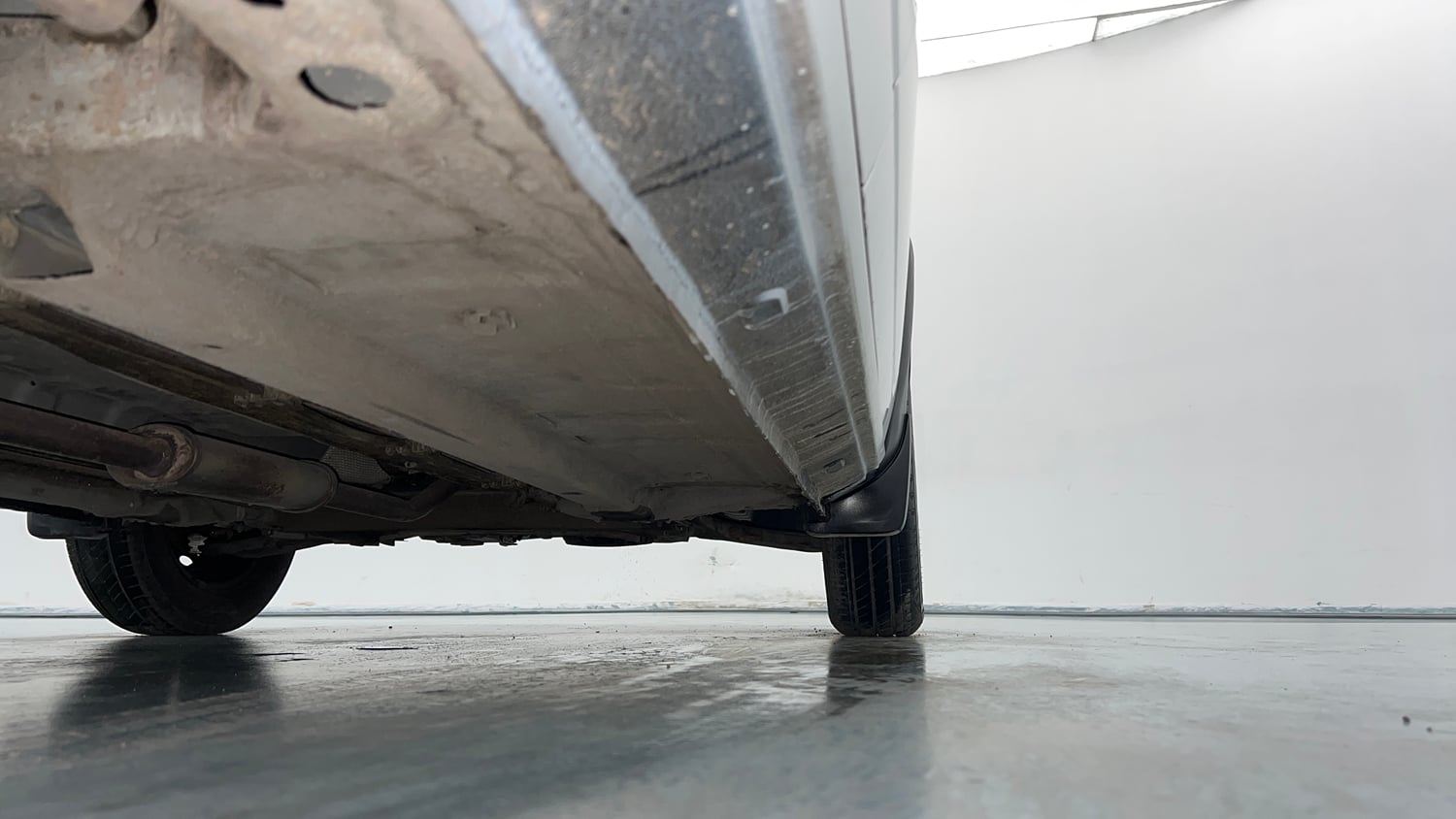Used 2021 Renault Kwid RXT Petrol Manual extra REAR RIGHT UNDERBODY VIEW