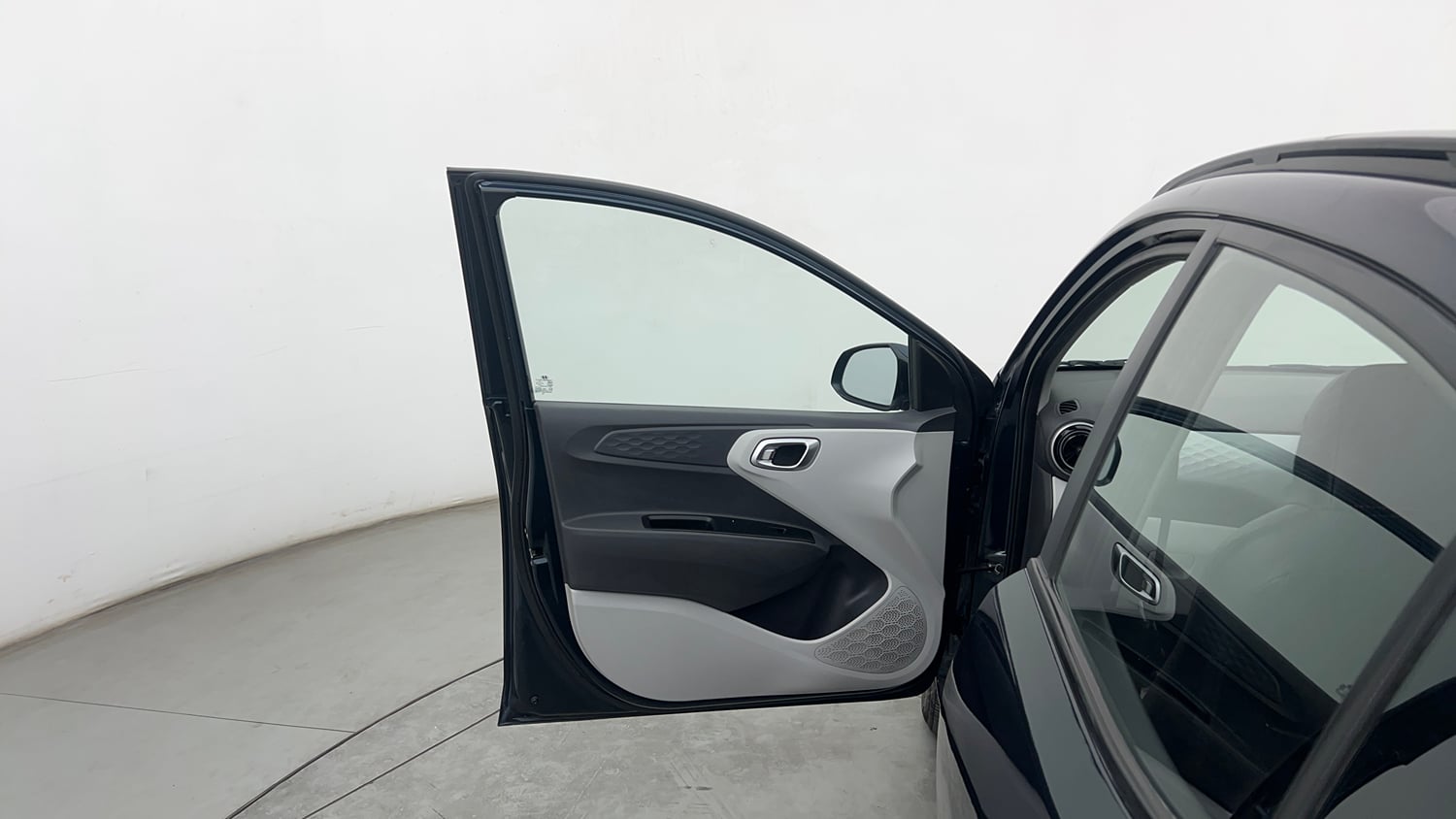 Used 2022 Hyundai Grand i10 Nios Sportz AMT 1.2 CRDi Diesel Automatic interior LEFT FRONT DOOR OPEN VIEW