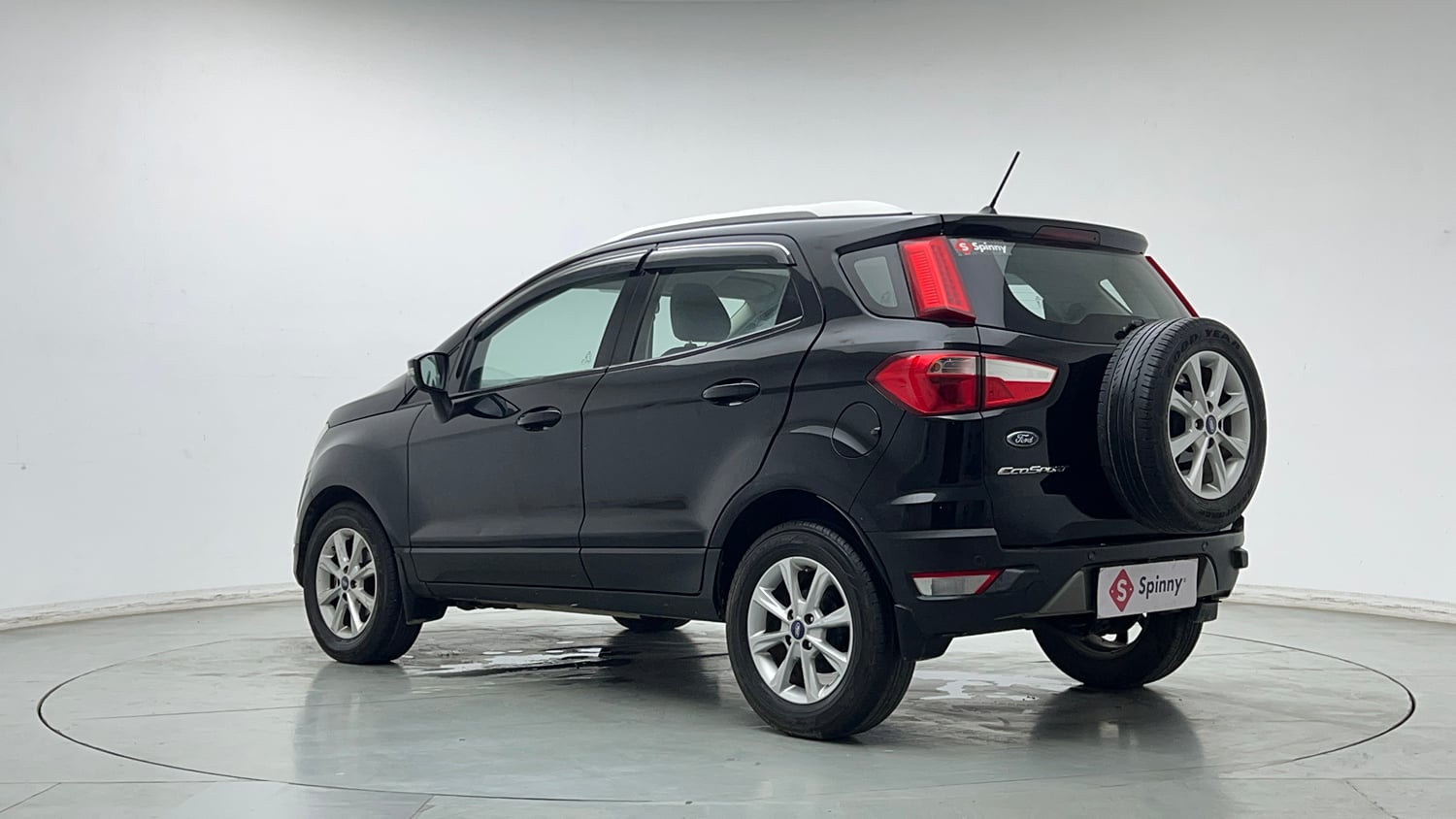 Used 2021 Ford EcoSport Titanium 1.5L TDCi Diesel Manual exterior LEFT REAR CORNER VIEW
