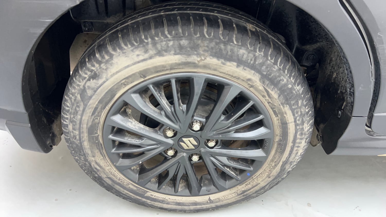 Used 2021 Maruti Suzuki XL6 Zeta MT Petrol Petrol Manual tyres RIGHT REAR TYRE RIM VIEW