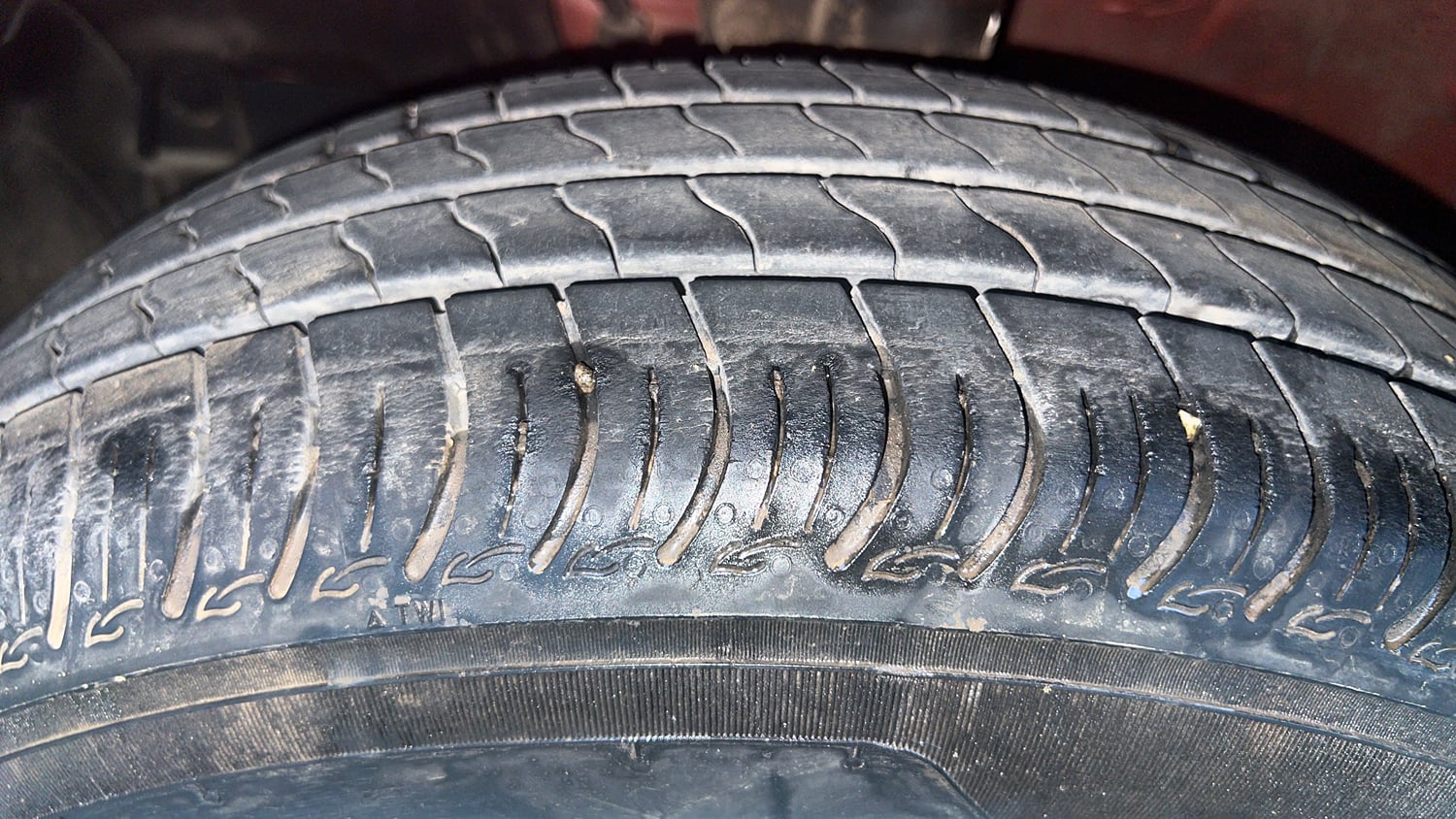Used 2023 Maruti Suzuki Wagon R VXI 1.0 CNG Cng Manual tyres LEFT FRONT TYRE TREAD VIEW