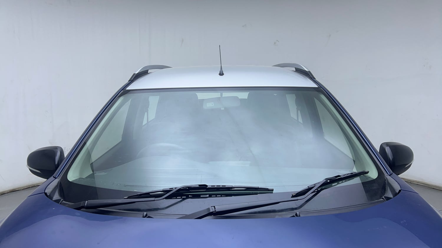 Used 2021 Maruti Suzuki XL6 Alpha AT Petrol Petrol Automatic exterior FRONT WINDSHIELD VIEW