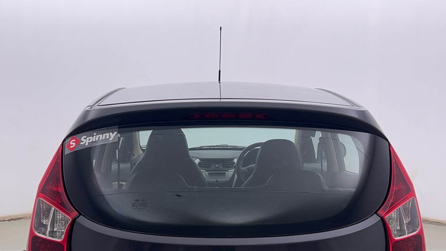 Used 2016 Hyundai Eon Magna + Petrol Manual exterior BACK WINDSHIELD VIEW