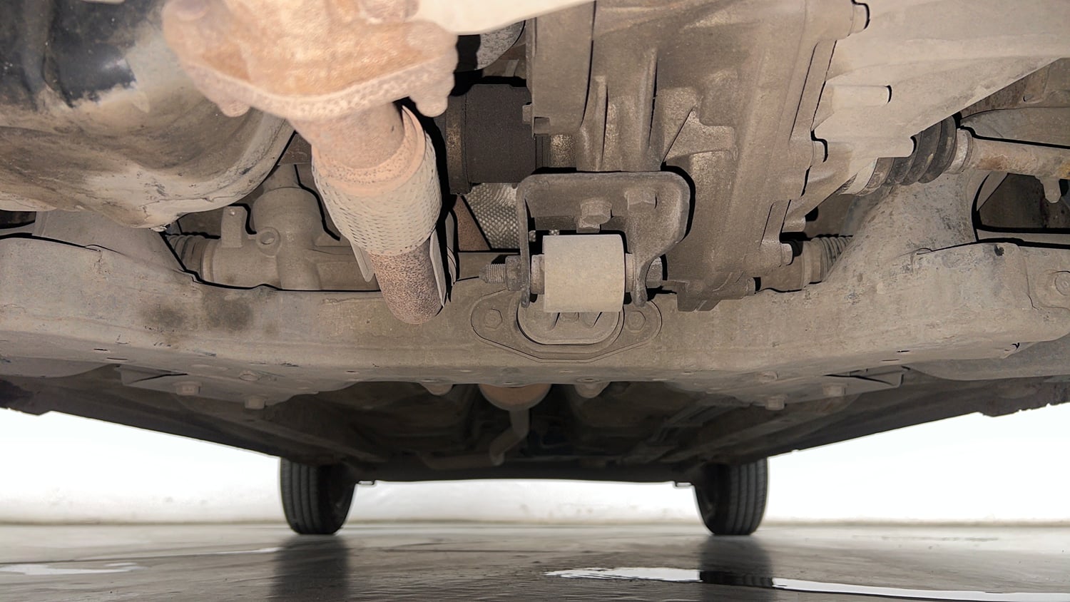Used 2021 Hyundai Santro Sportz Petrol Manual extra FRONT LEFT UNDERBODY VIEW