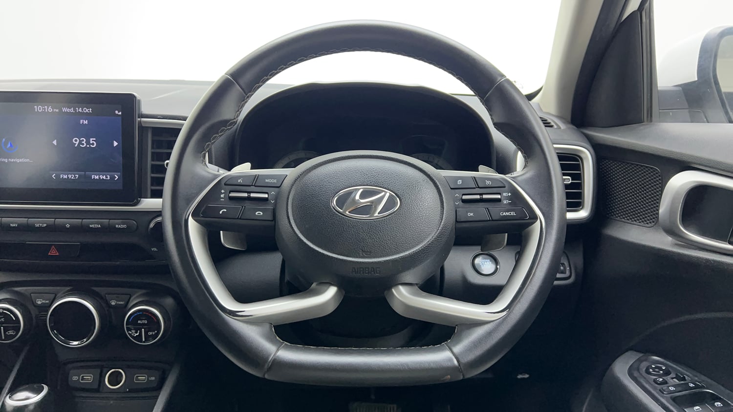 Used 2021 Hyundai Venue SX Plus 1.0 Turbo DCT Petrol Automatic interior STEERING VIEW