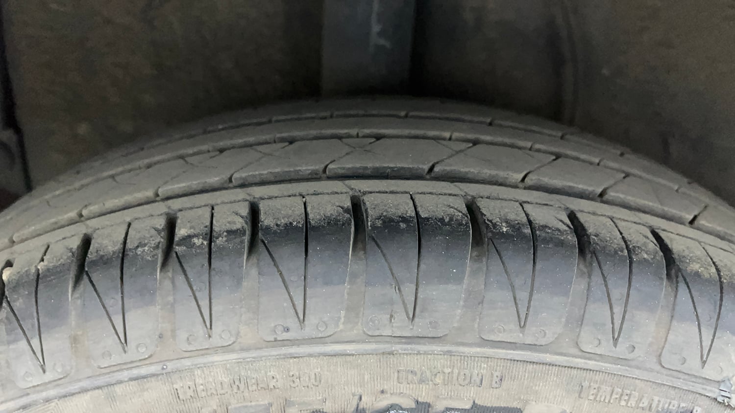 Used 2020 Hyundai Grand i10 Nios Asta AMT 1.2 Kappa VTVT Petrol Automatic tyres RIGHT REAR TYRE TREAD VIEW