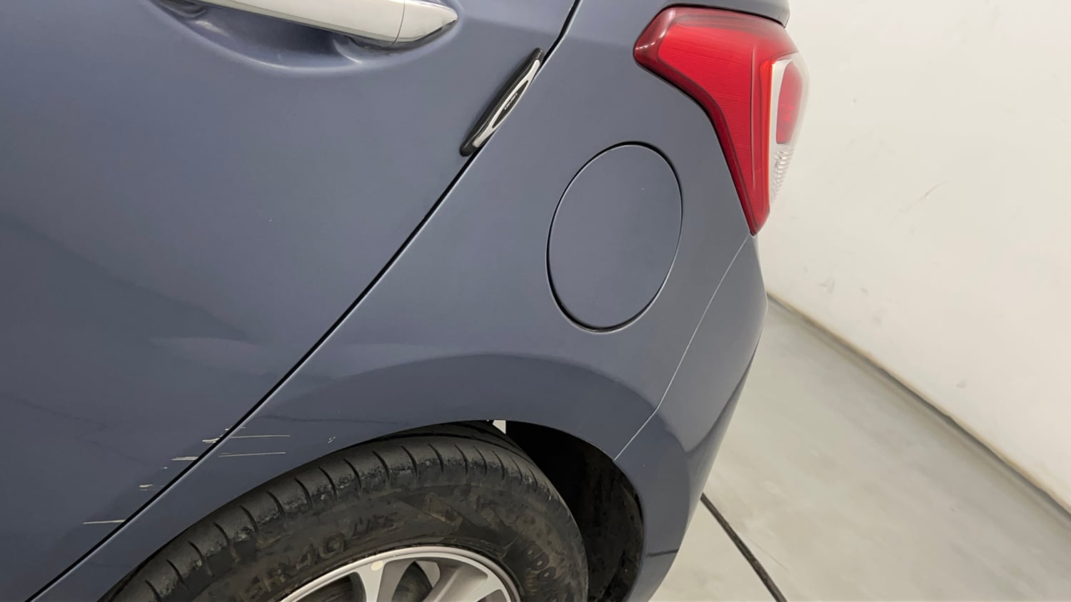 Used 2016 Hyundai Grand i10 Asta 1.2 Kappa VTVT (O) Petrol Manual dents MINOR DENT
