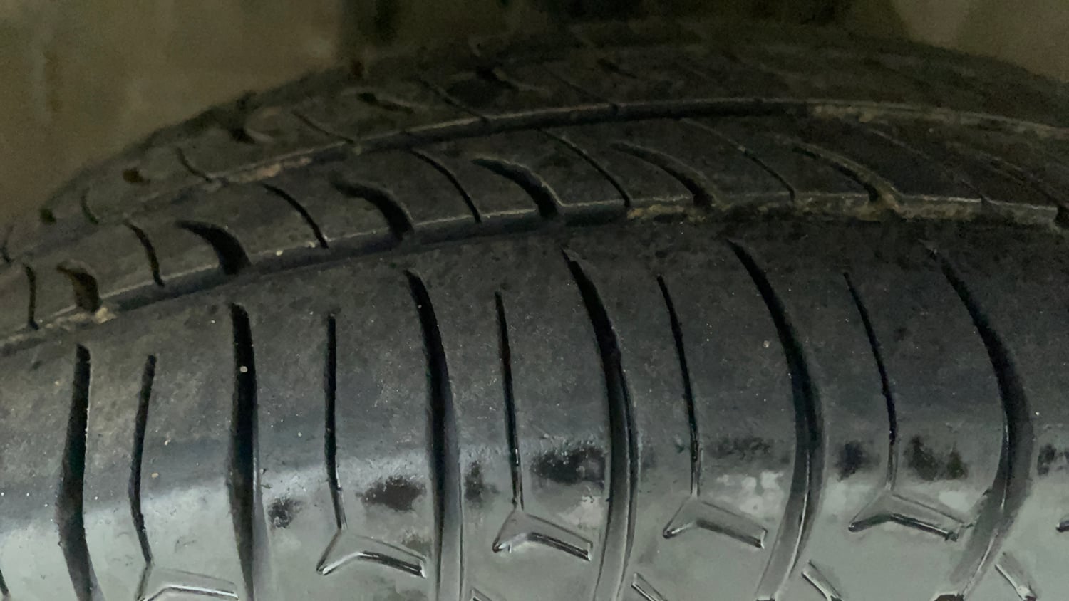 Used 2020 Maruti Suzuki Alto 800 VXi Petrol Manual tyres RIGHT FRONT TYRE TREAD VIEW