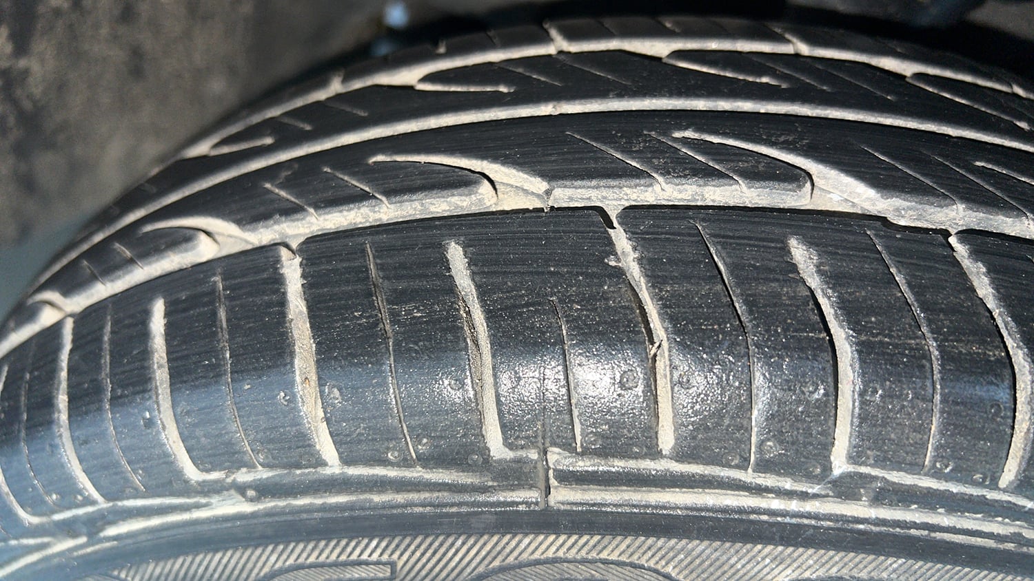 Used 2020 Maruti Suzuki Alto 800 LXi Petrol Manual tyres RIGHT FRONT TYRE TREAD VIEW