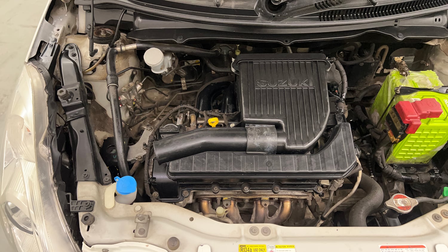 Used 2017 Maruti Suzuki Swift VXi Petrol Manual engine ENGINE RIGHT SIDE VIEW