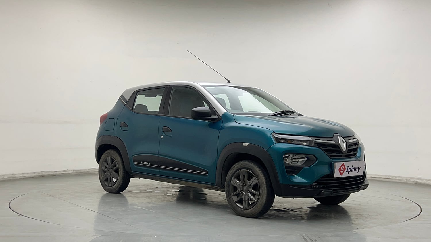 Used 2021 Renault Kwid Neotech RXL Petrol Manual exterior RIGHT FRONT CORNER VIEW