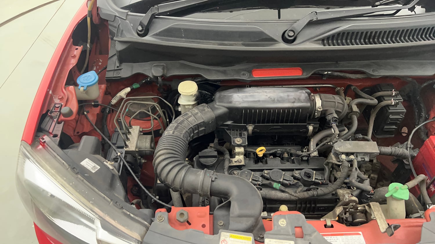 Used 2019 Maruti Suzuki S-Presso VXi Petrol Manual engine ENGINE RIGHT SIDE VIEW