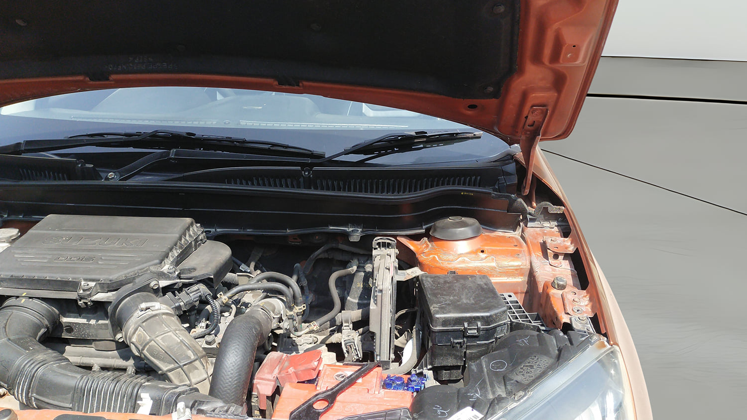 Used 2019 maruti-suzuki Vitara Brezza ZDi Plus Dual Tone AGS Diesel Automatic engine ENGINE LEFT SIDE VIEW