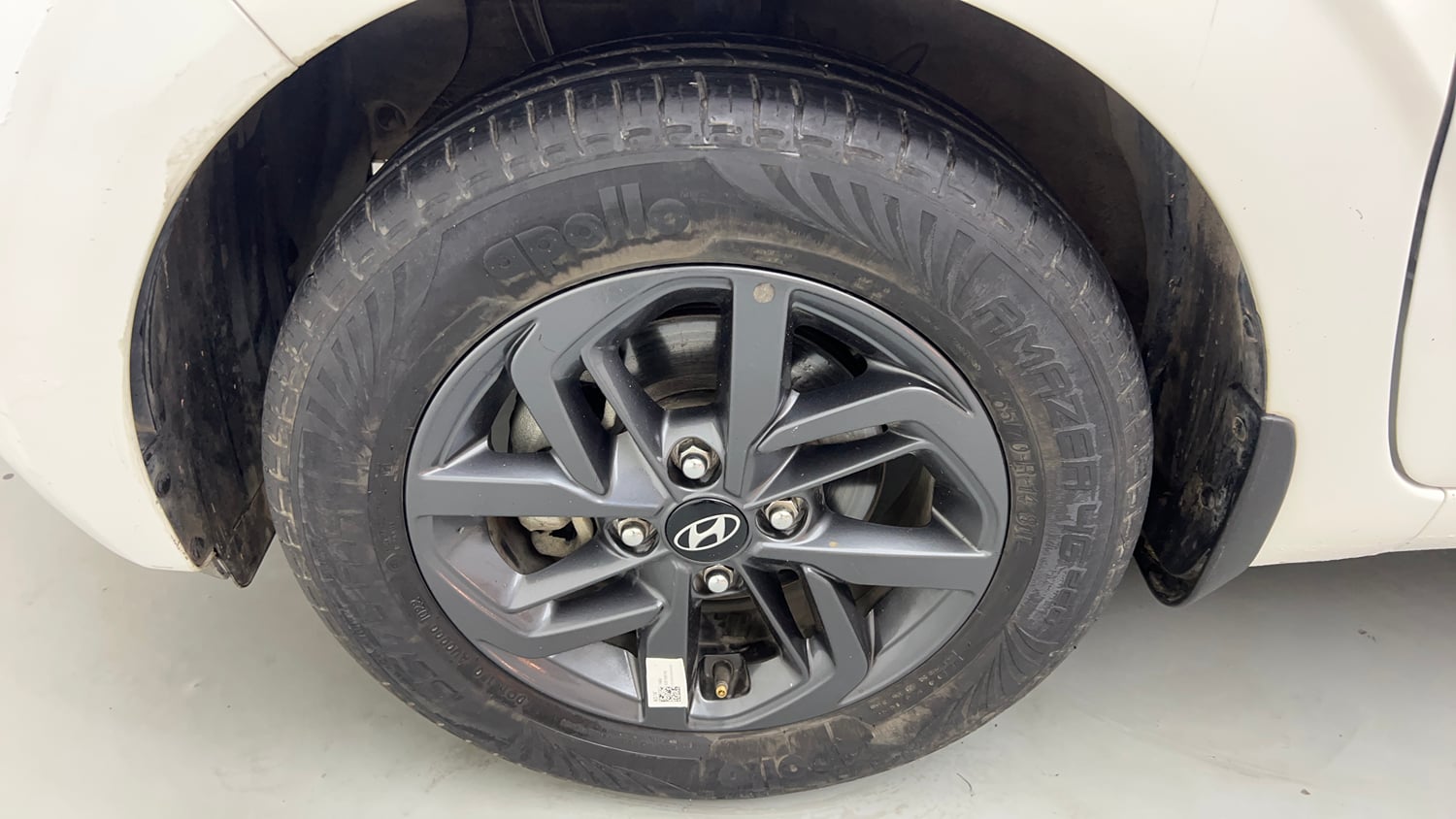 Used 2022 Hyundai Grand i10 Nios Sportz 1.2 Kappa VTVT Petrol Manual tyres LEFT FRONT TYRE RIM VIEW