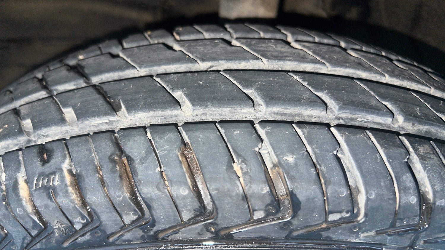 Used 2023 Maruti Suzuki Alto K10 VXi Plus AGS Petrol Automatic tyres LEFT FRONT TYRE TREAD VIEW