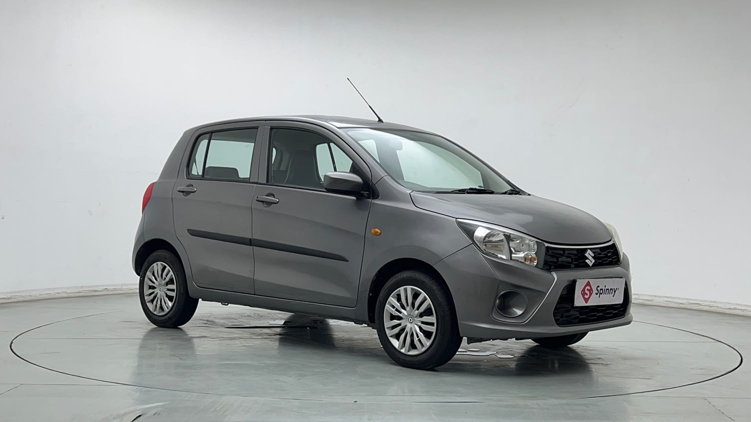 Used 2018 Maruti Suzuki Celerio VXi AMT Petrol Automatic exterior RIGHT FRONT CORNER VIEW