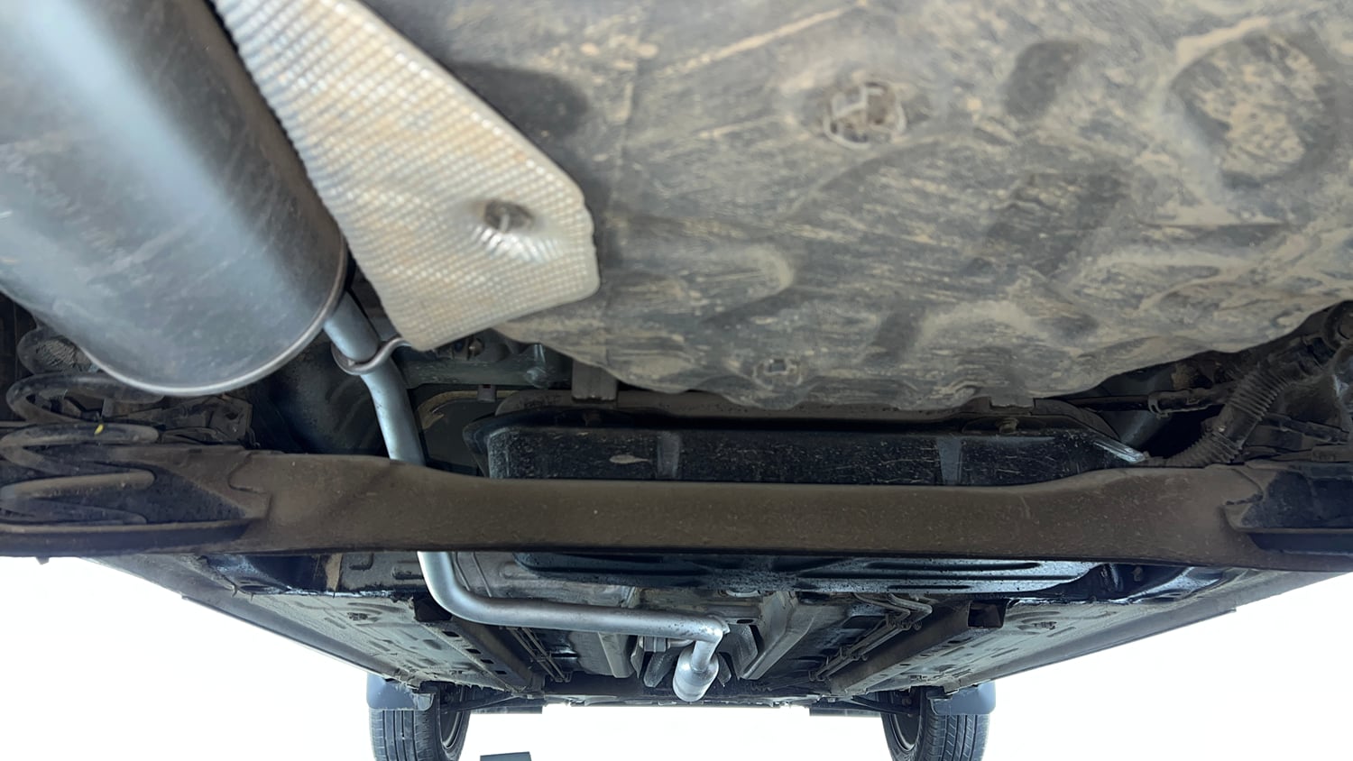Used 2023 Nissan Magnite XE AMT Petrol Automatic extra REAR UNDERBODY VIEW (TAKEN FROM REAR)