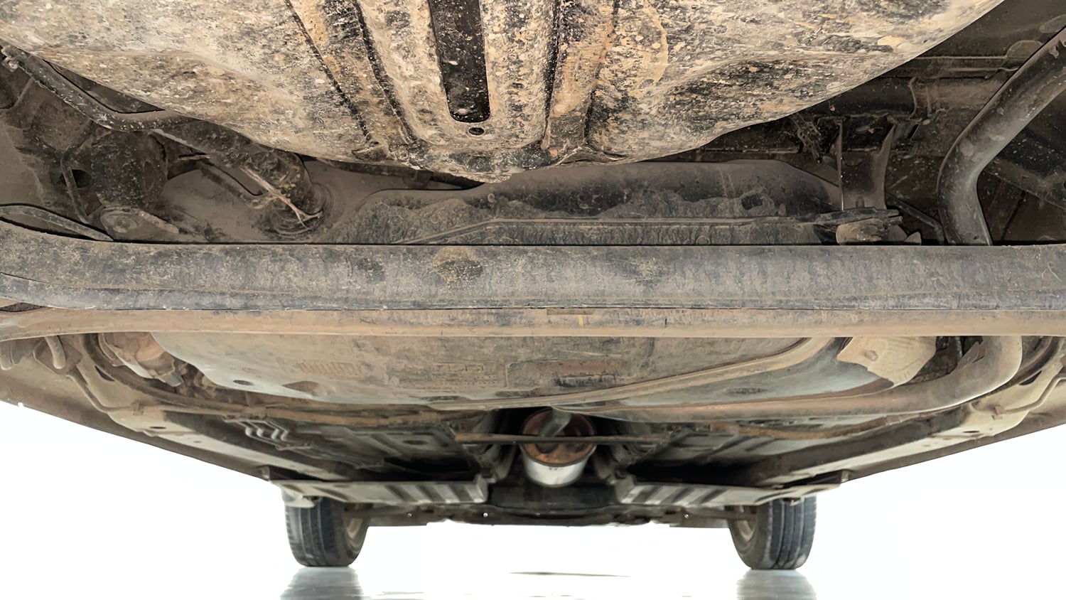 Used 2023 Maruti Suzuki Swift ZXi Petrol Manual extra REAR UNDERBODY VIEW (TAKEN FROM REAR)