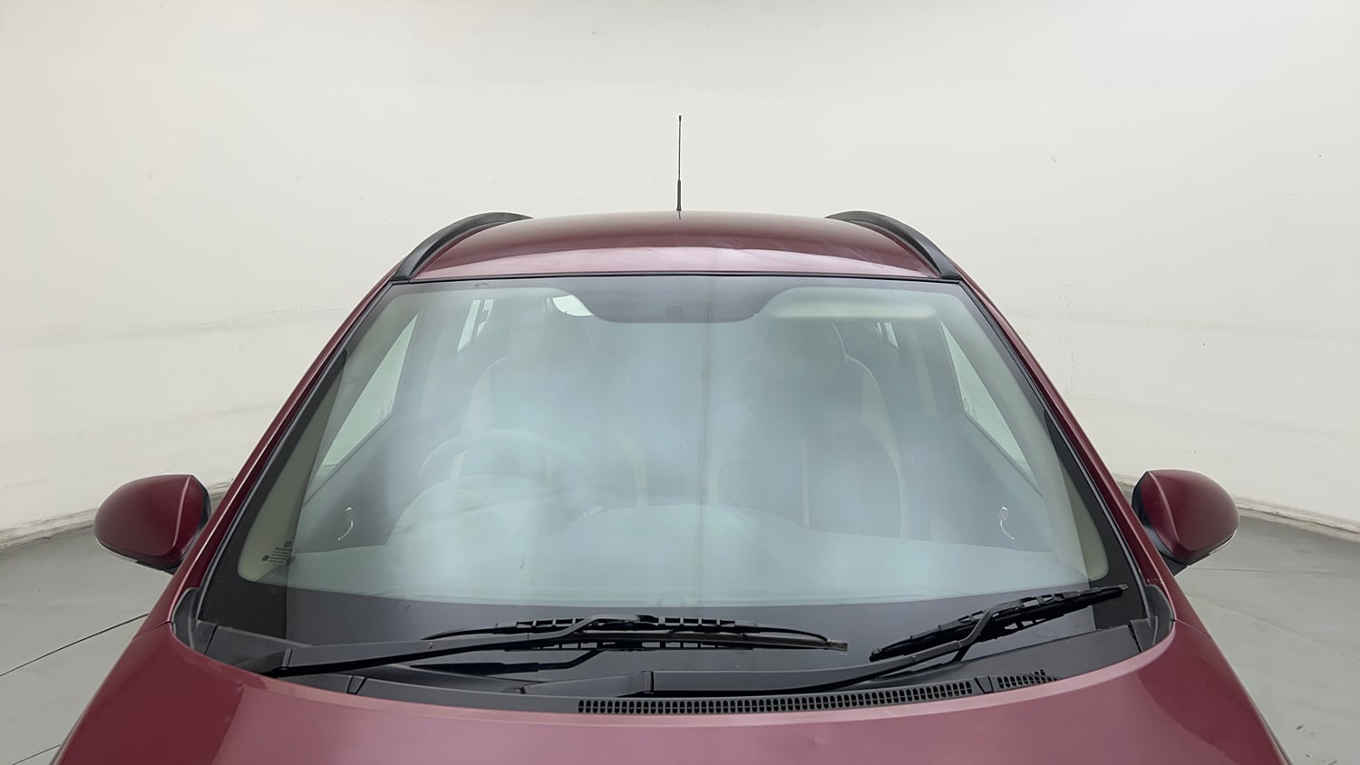 Used 2013 Hyundai Grand i10 Sportz 1.2 Kappa VTVT Petrol Manual exterior FRONT WINDSHIELD VIEW