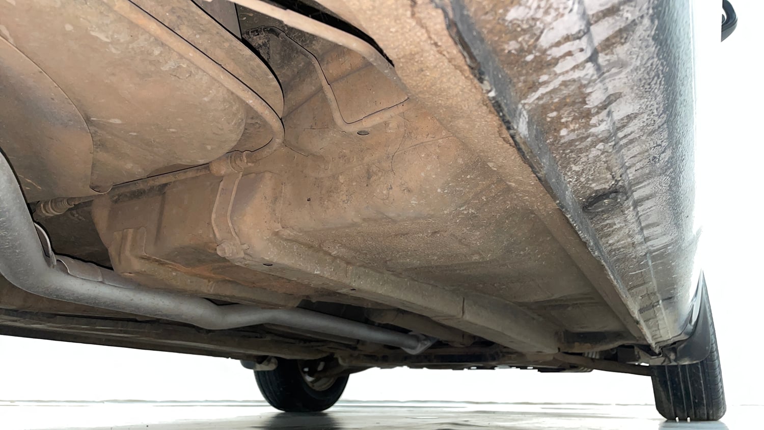 Used 2012 Hyundai i20 Sportz 1.2 BS-IV Petrol Manual extra REAR RIGHT UNDERBODY VIEW
