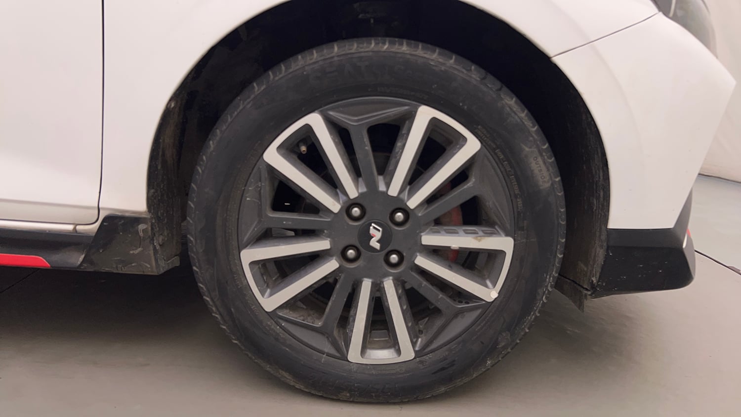 Used 2023 Hyundai i20 N Line N8 1.0 Turbo DCT Petrol Automatic tyres RIGHT FRONT TYRE RIM VIEW