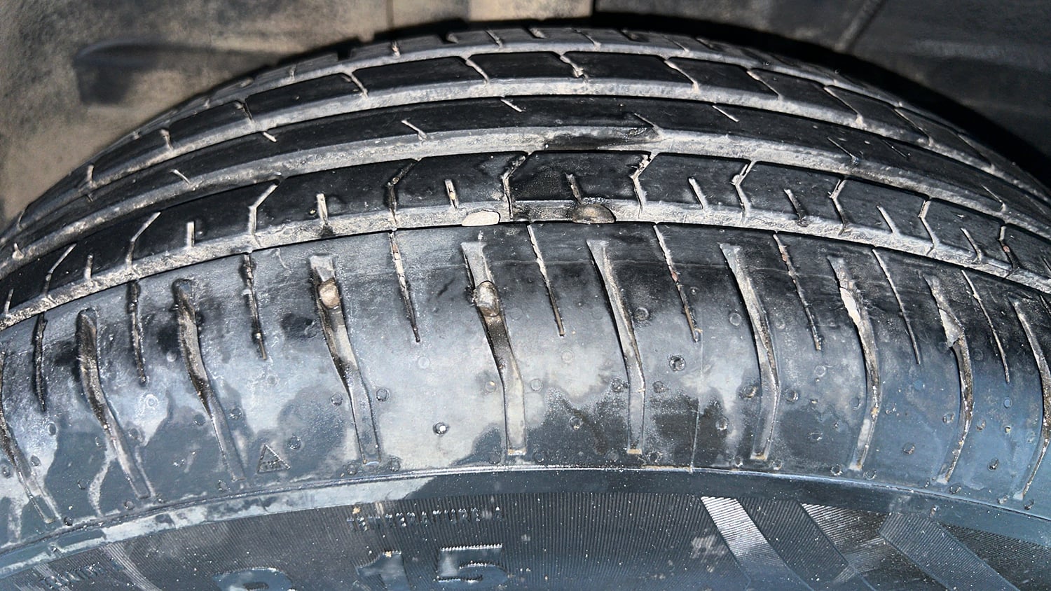 Used 2022 Tata Punch Adventure MT Petrol Manual tyres RIGHT REAR TYRE TREAD VIEW