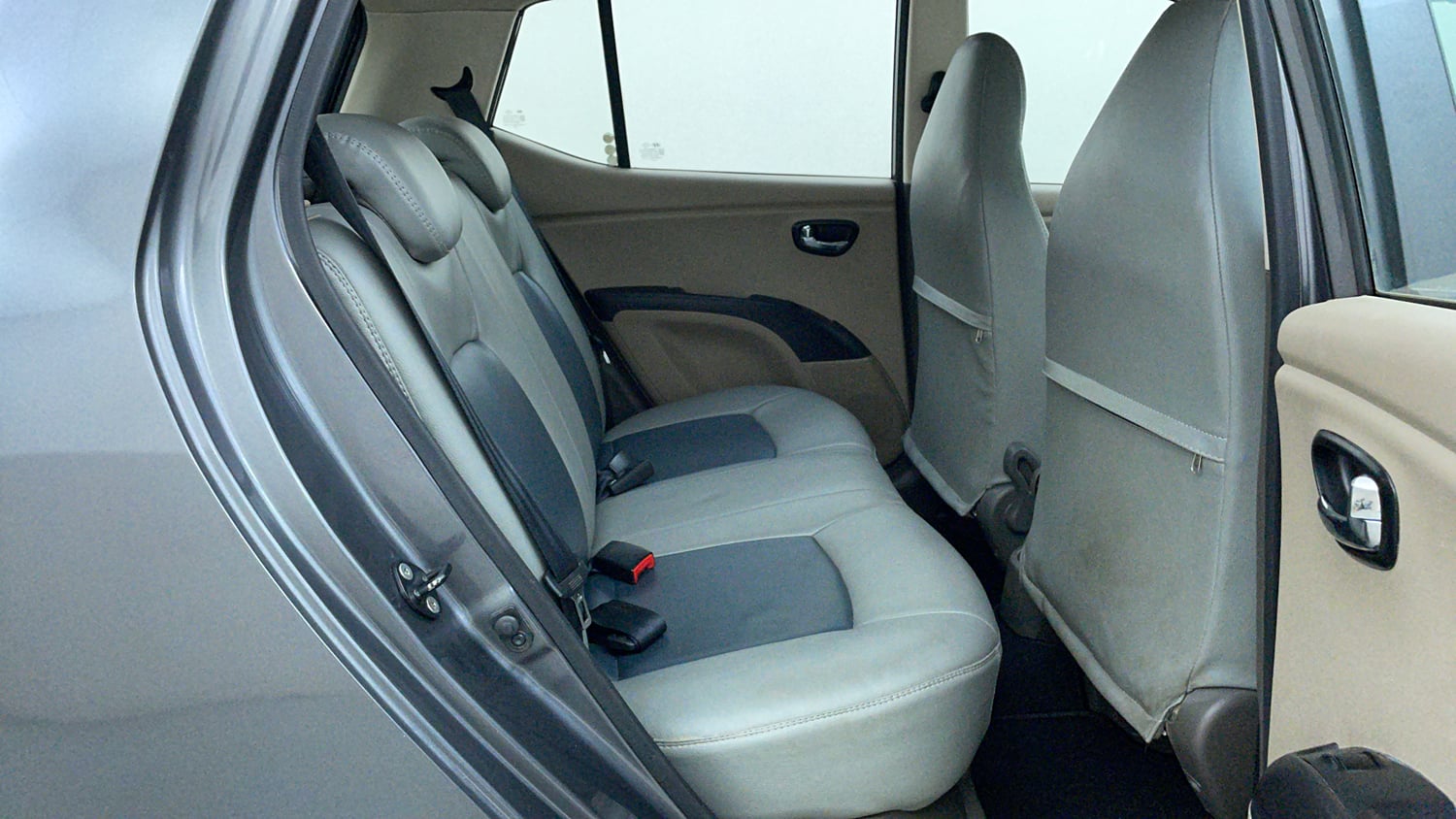 Used 2013 Hyundai i10 Sportz 1.2 AT Kappa2 Petrol Automatic interior RIGHT SIDE REAR DOOR CABIN VIEW
