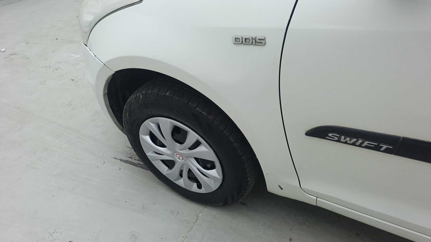 Used 2015 Maruti Suzuki Swift VDi Diesel Manual dents MINOR SCRATCH