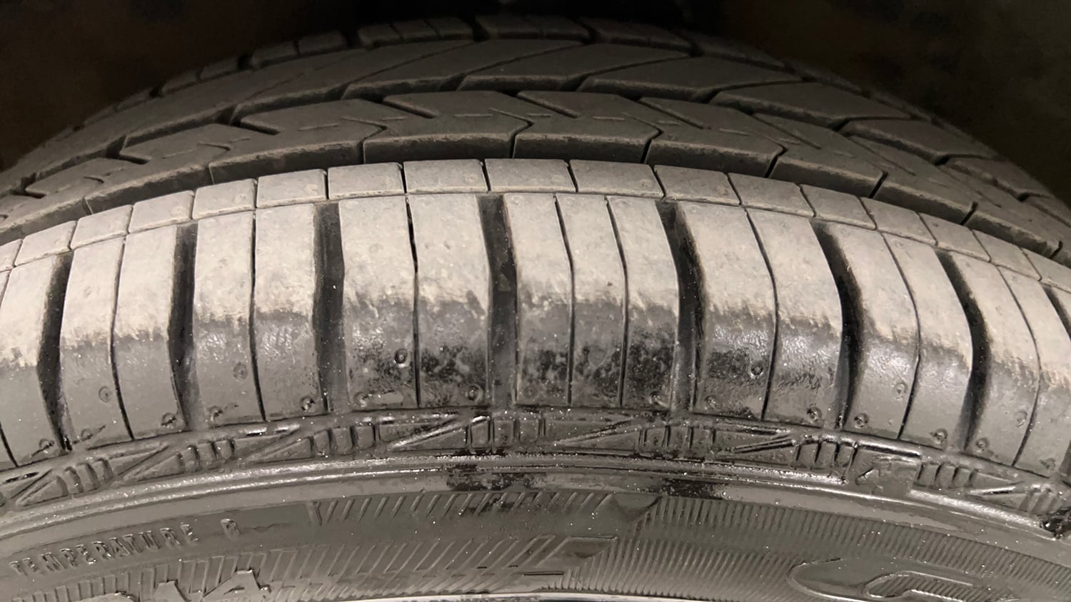 Used 2015 Maruti Suzuki Celerio VXi AMT Petrol Automatic tyres LEFT FRONT TYRE TREAD VIEW
