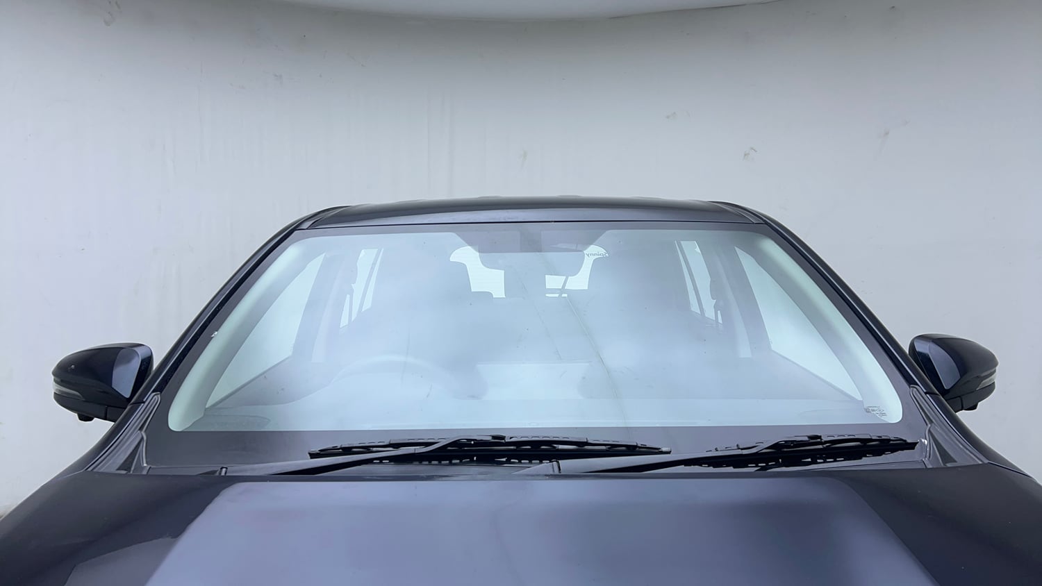 Used 2023 Toyota Innova Hycross VX Hybrid 7 STR Hybrid Automatic exterior FRONT WINDSHIELD VIEW