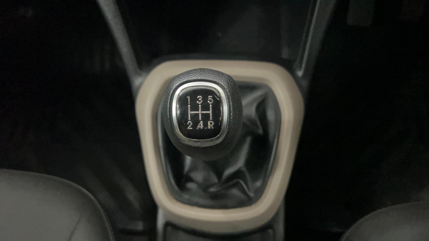 Used 2016 Hyundai Grand i10 Asta 1.2 Kappa VTVT (O) Petrol Manual interior GEAR  KNOB VIEW