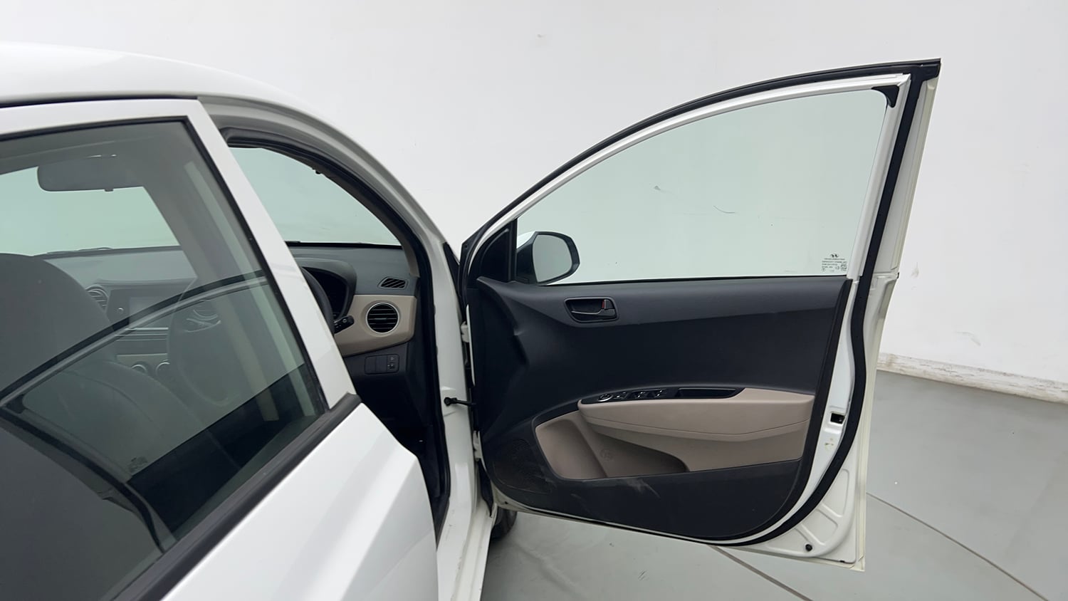 Used 2018 Hyundai Grand i10 Magna 1.2 Kappa VTVT Petrol Manual interior RIGHT FRONT DOOR OPEN VIEW