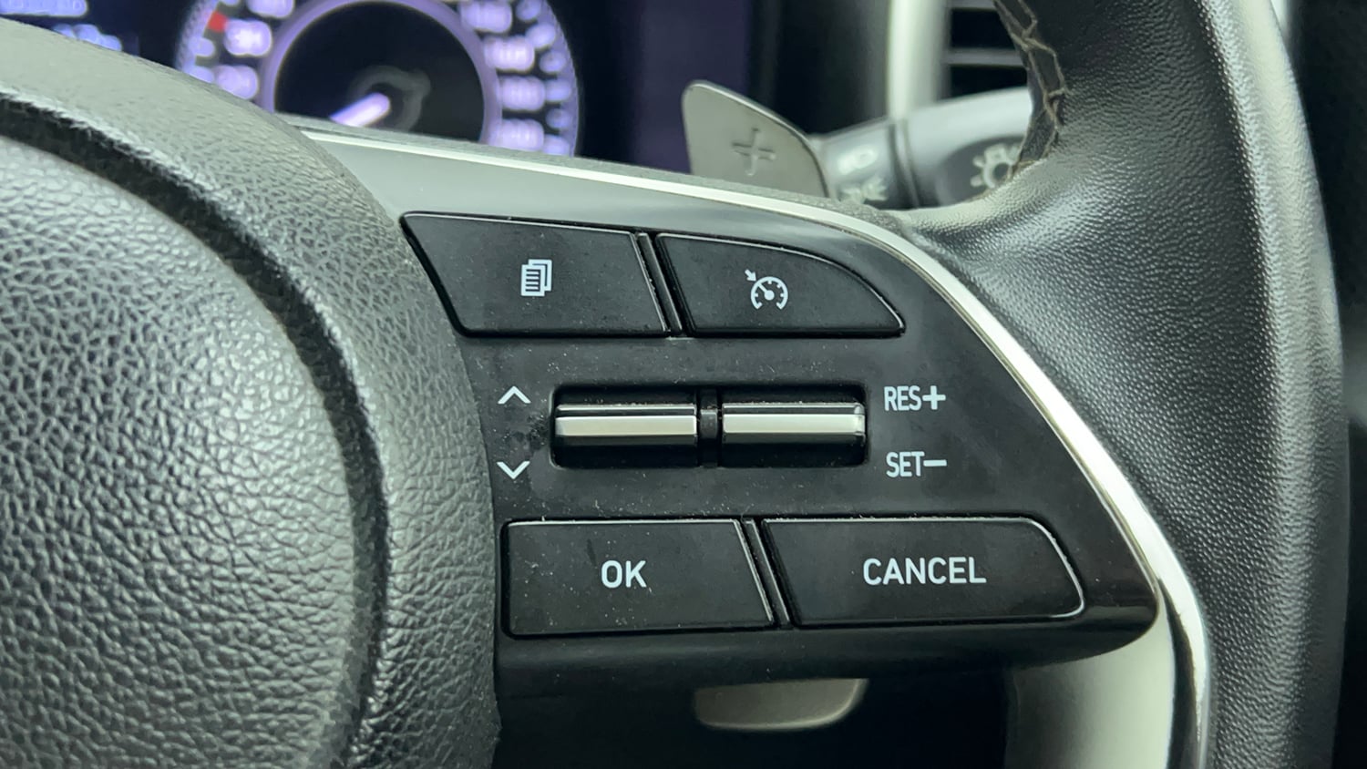 Used 2021 Hyundai Venue SX Plus 1.0 Turbo DCT Petrol Automatic top_features Cruise control