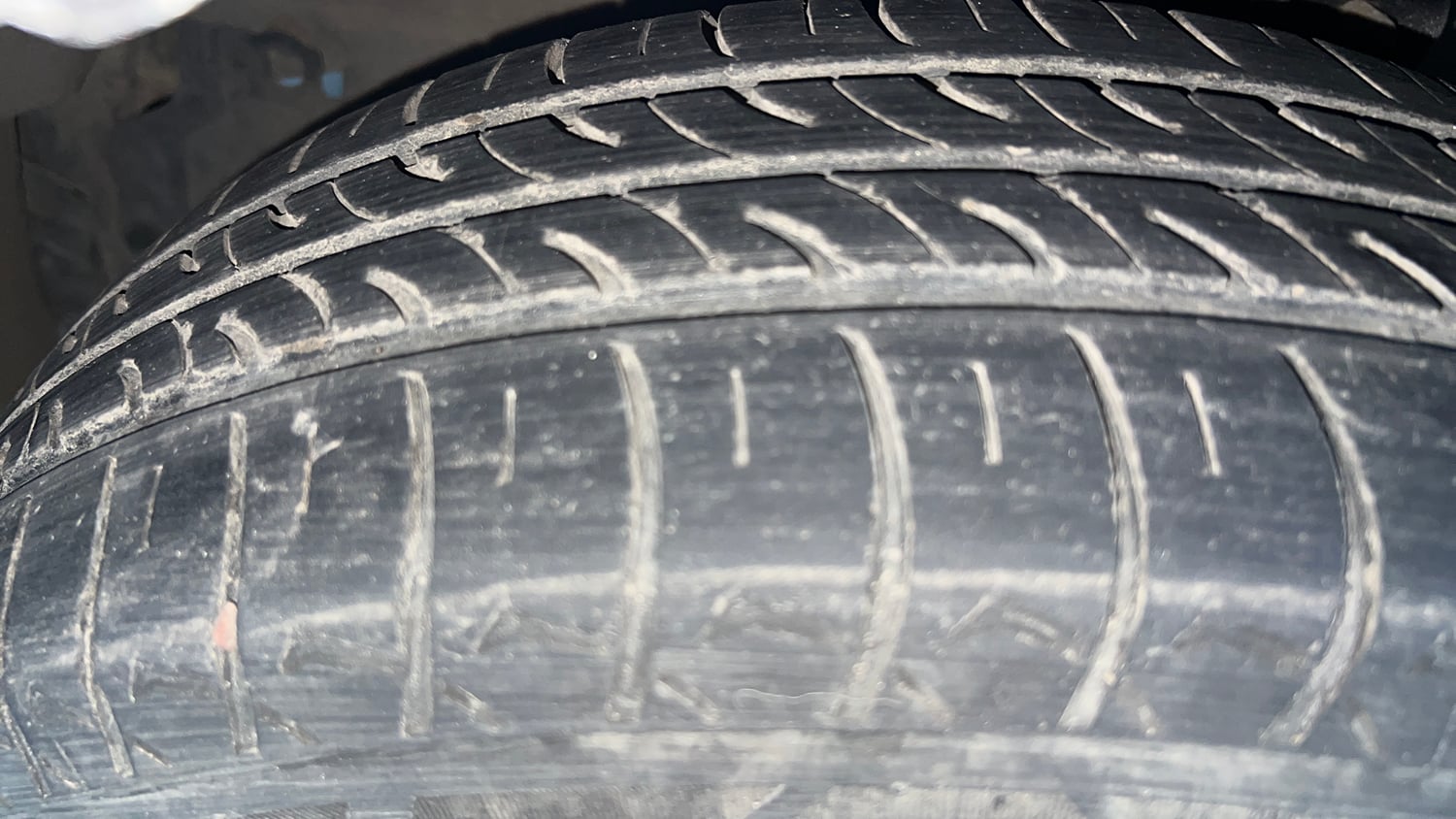 Used 2018 Maruti Suzuki Celerio VXi AMT Petrol Automatic tyres LEFT FRONT TYRE TREAD VIEW