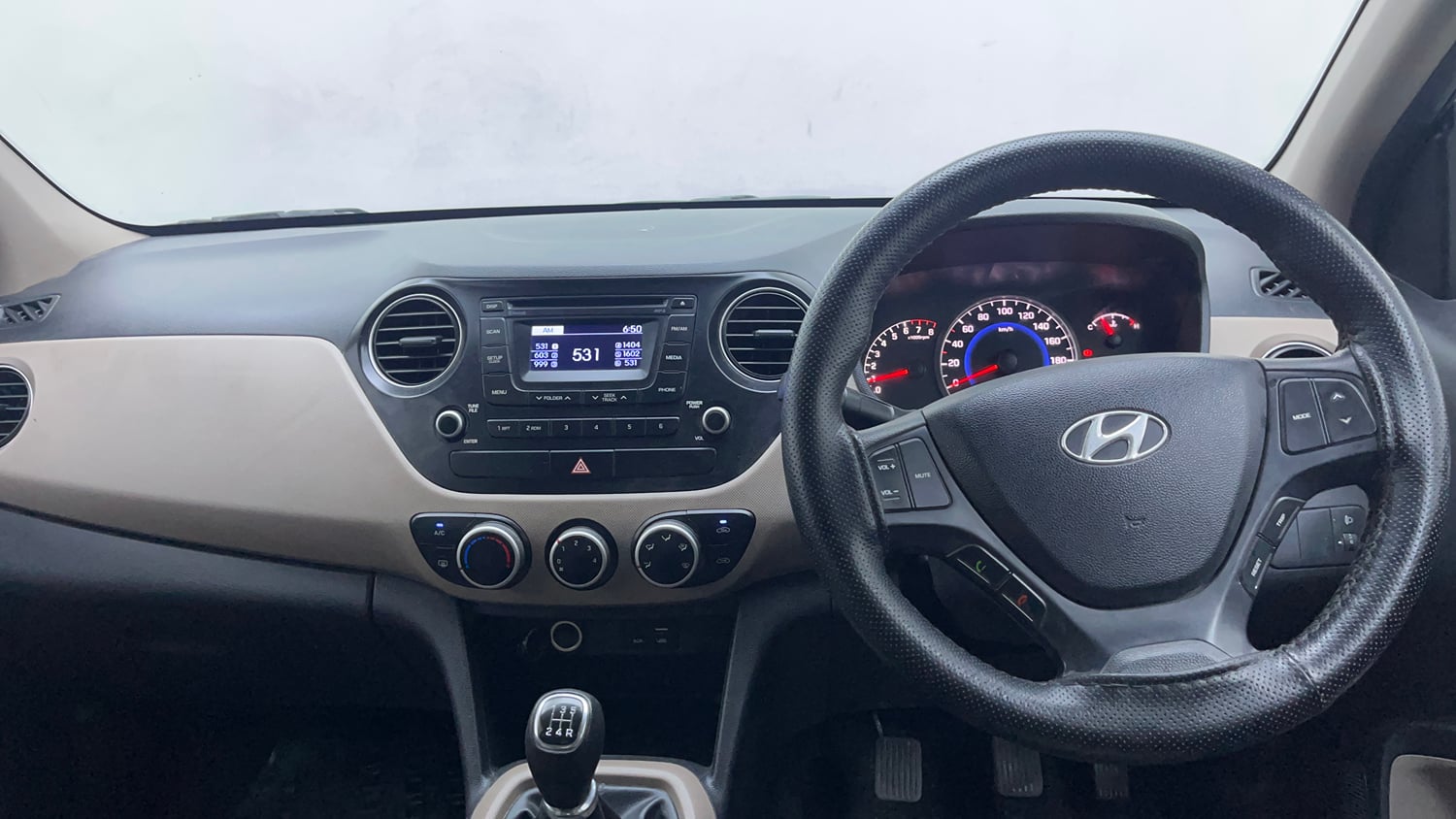 Used 2016 Hyundai Grand i10 Sportz 1.2 Kappa VTVT Petrol Manual interior DASHBOARD VIEW