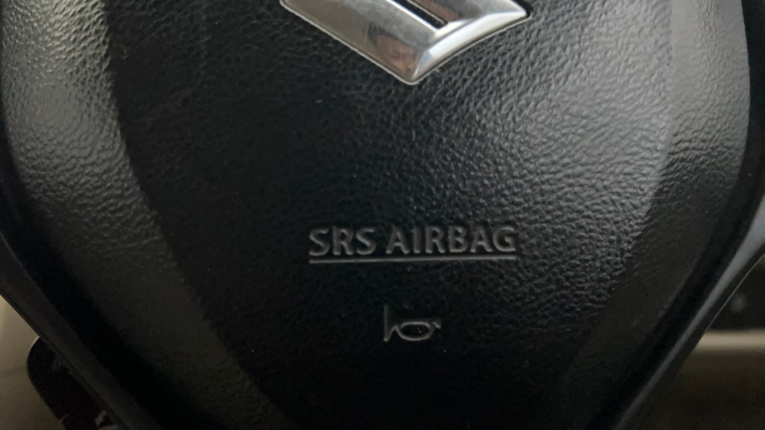 Used 2020 Maruti Suzuki Ciaz Alpha 1.5 AT Petrol Automatic top_features Airbags