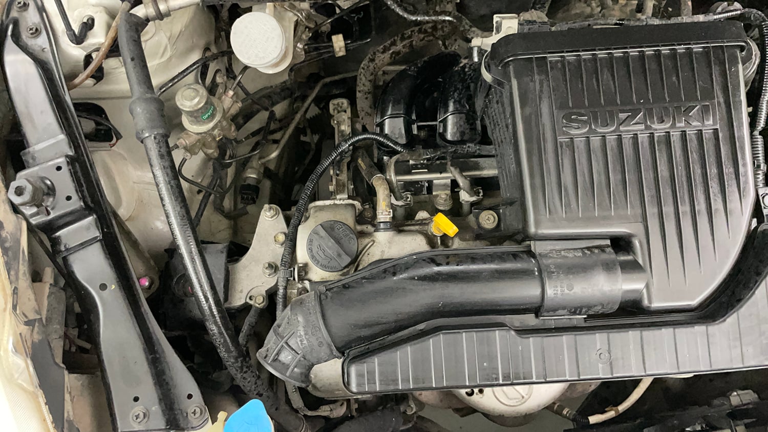 Used 2013 Maruti Suzuki Swift Dzire VXI Petrol Manual engine ENGINE RIGHT SIDE VIEW