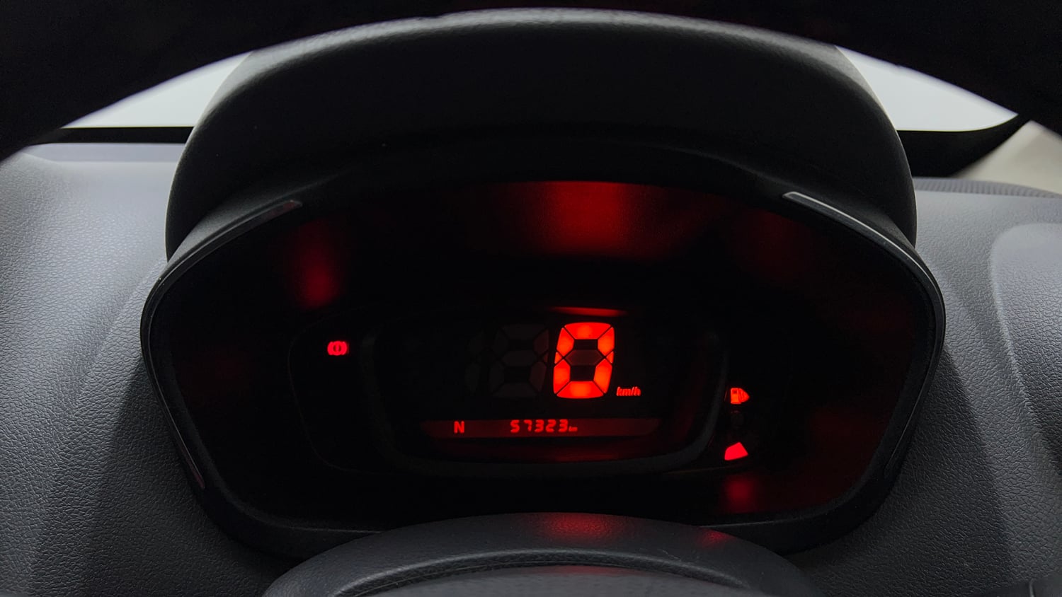 Used 2017 Renault Kwid 1.0 RXT AMT Petrol Automatic interior CLUSTERMETER VIEW