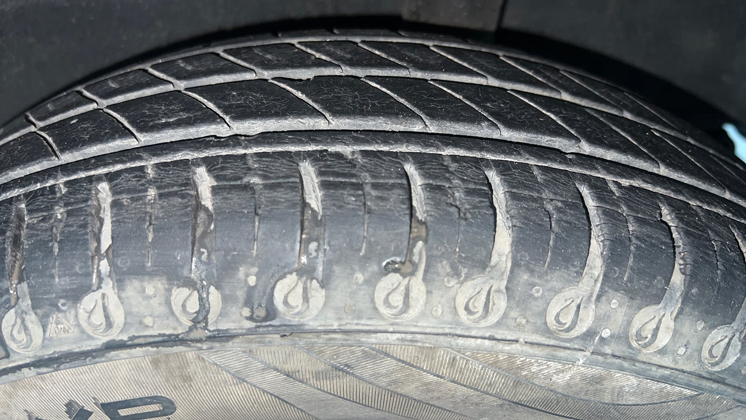 Used 2021 Renault Kwid Neotech RXL Petrol Manual tyres LEFT REAR TYRE TREAD VIEW