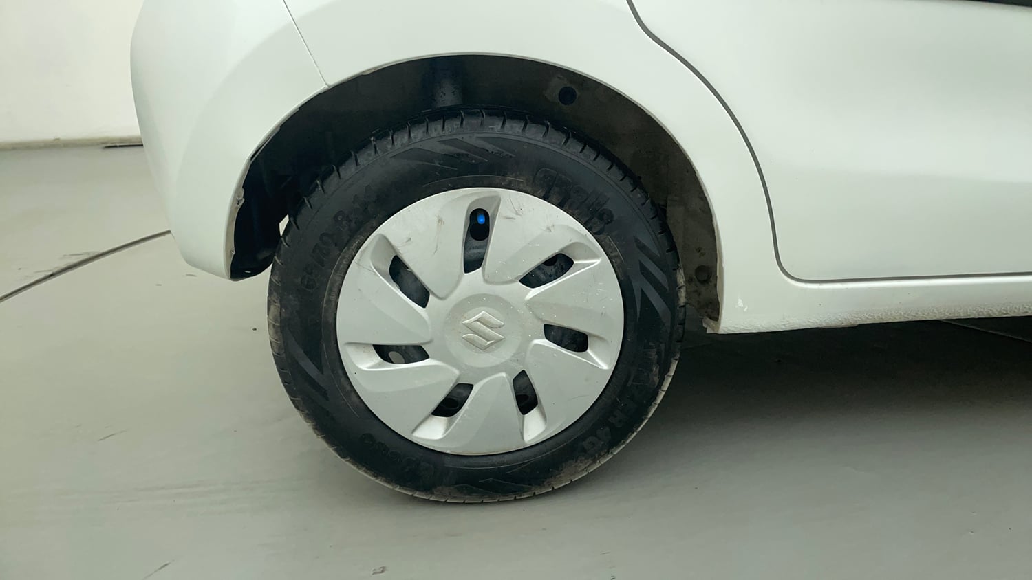 Used 2017 Maruti Suzuki Celerio VXi Petrol Manual tyres RIGHT REAR TYRE RIM VIEW