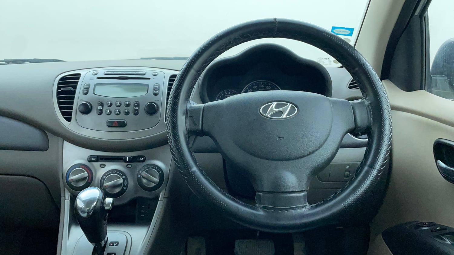 Used 2013 Hyundai i10 Sportz 1.2 AT Kappa2 Petrol Automatic interior STEERING VIEW