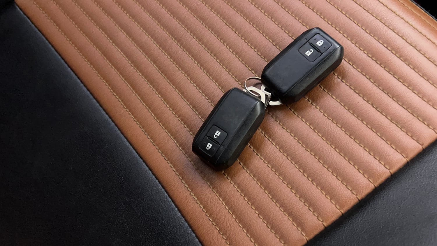 Used 2020 Maruti Suzuki Swift ZXi AMT Petrol Automatic extra CAR KEY VIEW