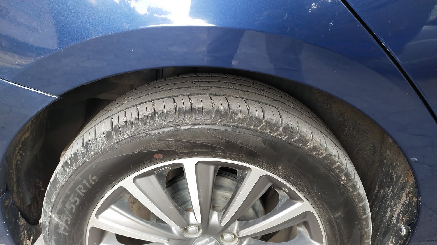 Used 2021 Maruti Suzuki Ciaz Alpha 1.5 Petrol Manual tyres RIGHT REAR TYRE TREAD VIEW