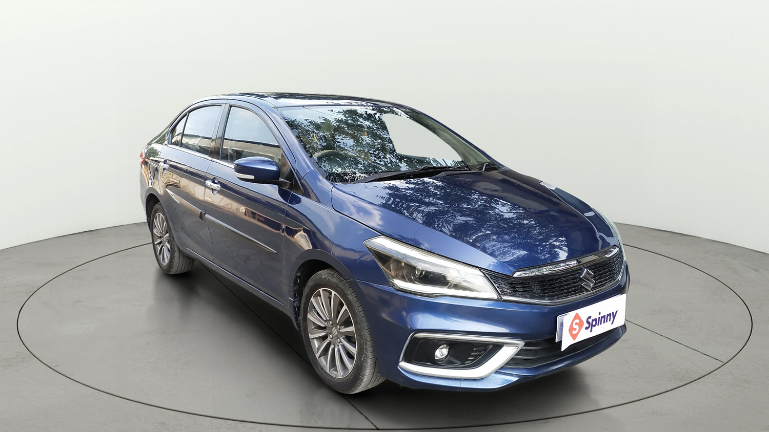 Used 2021 Maruti Suzuki Ciaz Alpha 1.5 Petrol Manual exterior RIGHT FRONT CORNER VIEW
