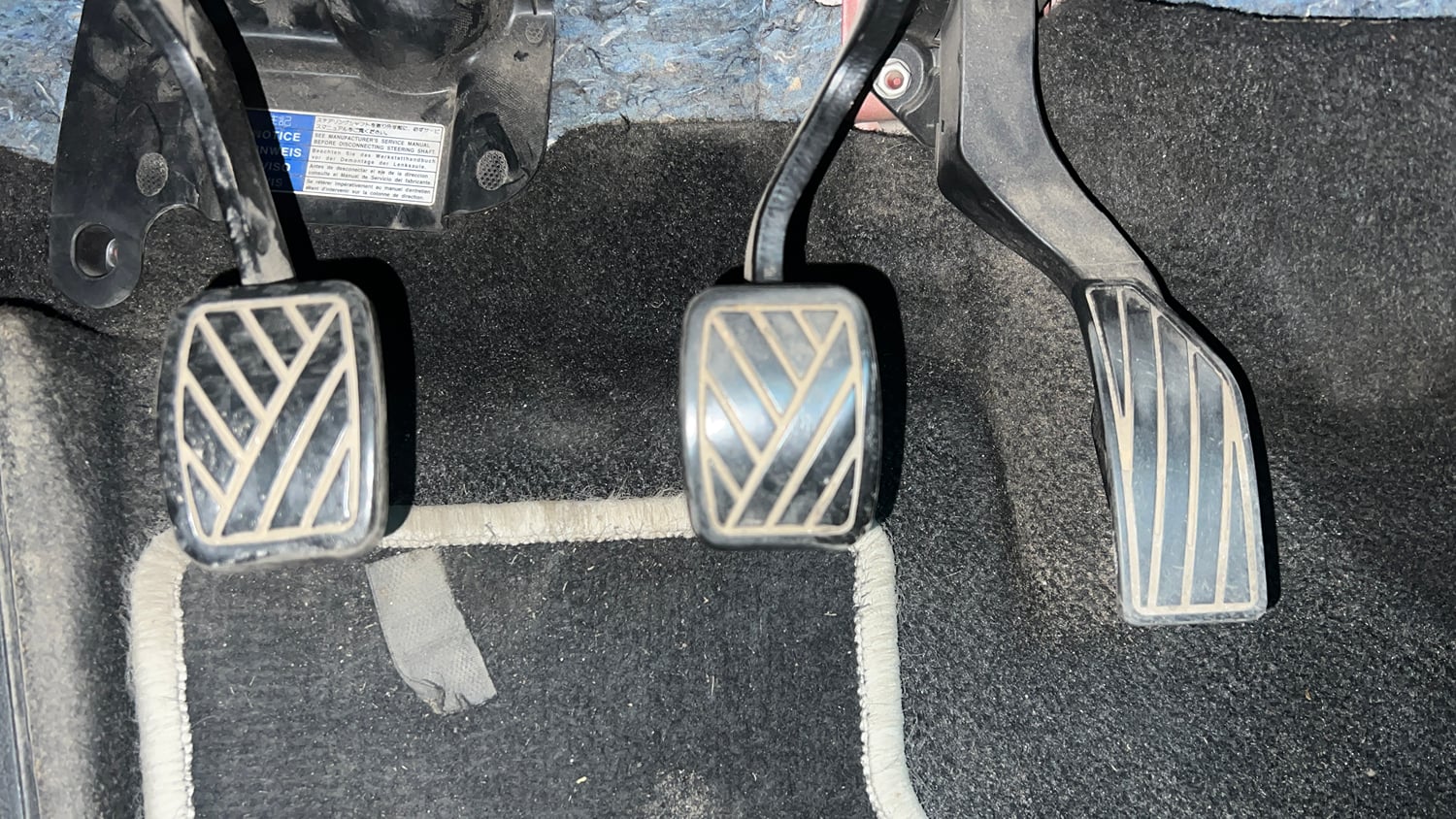 Used 2017 Maruti Suzuki Vitara Brezza VDi (O) Diesel Manual interior PEDALS VIEW