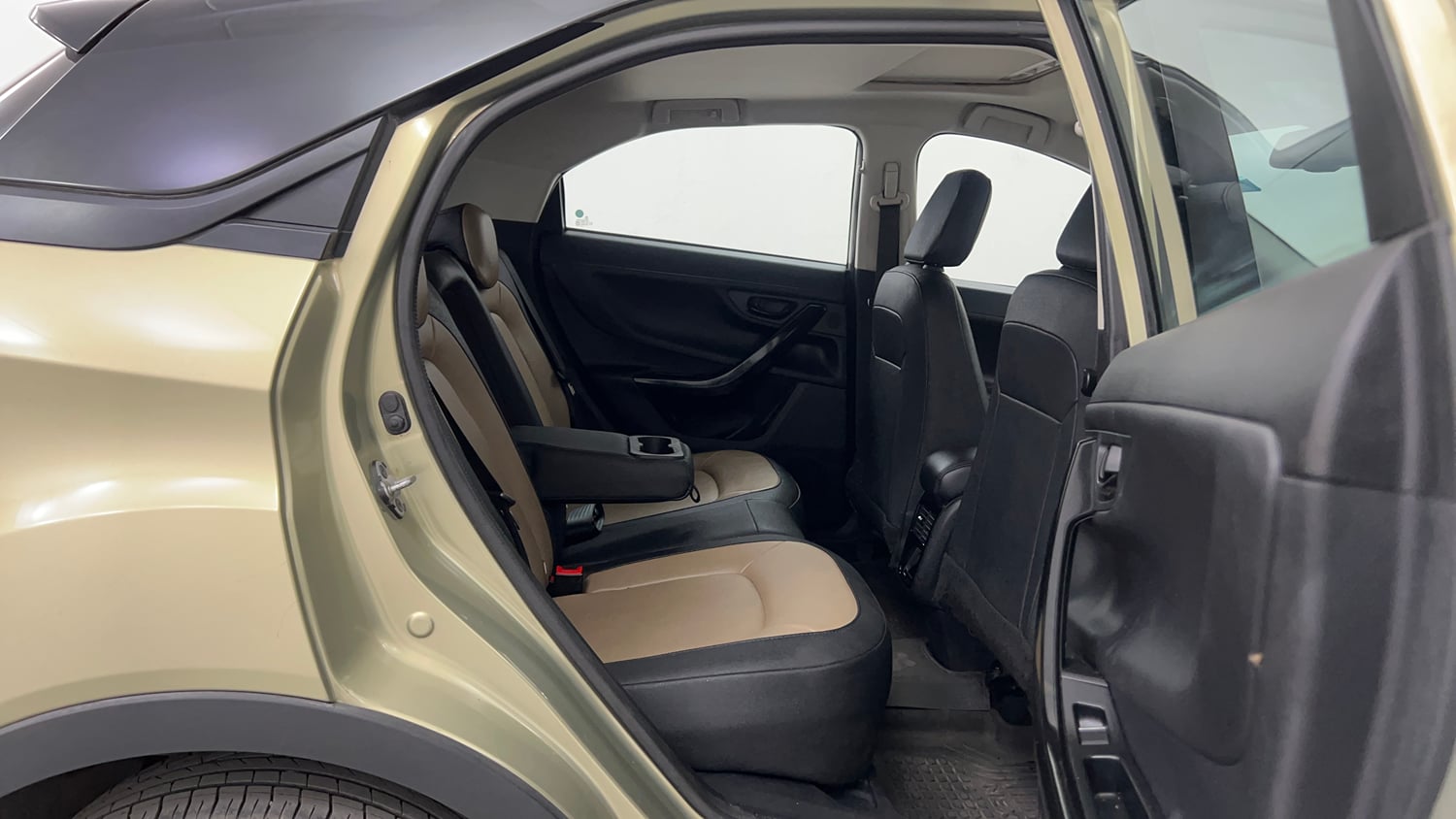 Used 2022 Tata Nexon Kaziranga XZA Plus (Premium) Petrol Automatic interior RIGHT SIDE REAR DOOR CABIN VIEW