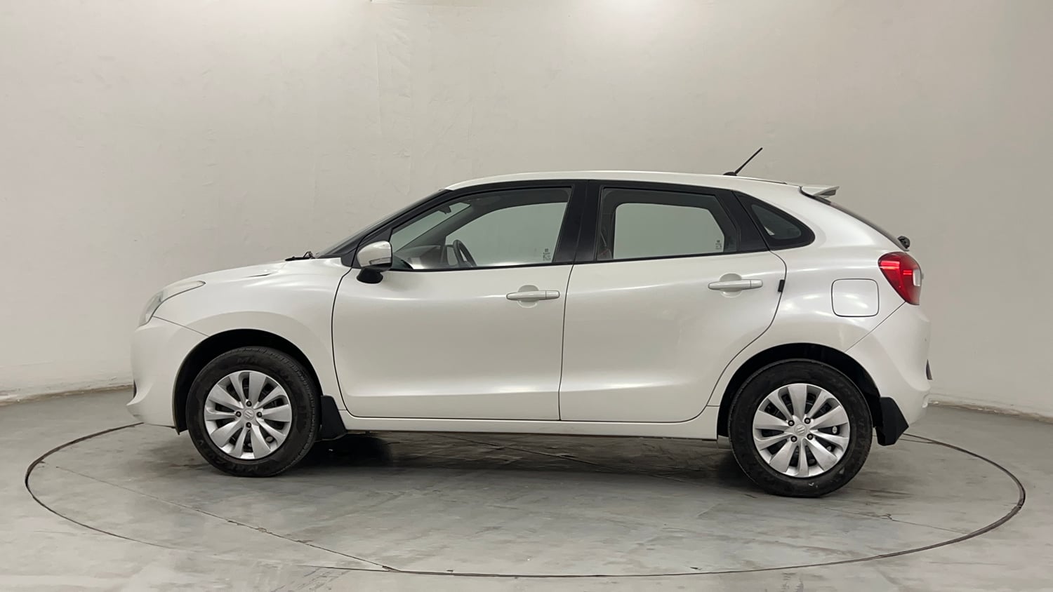 Used 2016 Maruti Suzuki Baleno Delta Petrol+CNG (Outside Fitted) Cng Manual exterior LEFT SIDE VIEW